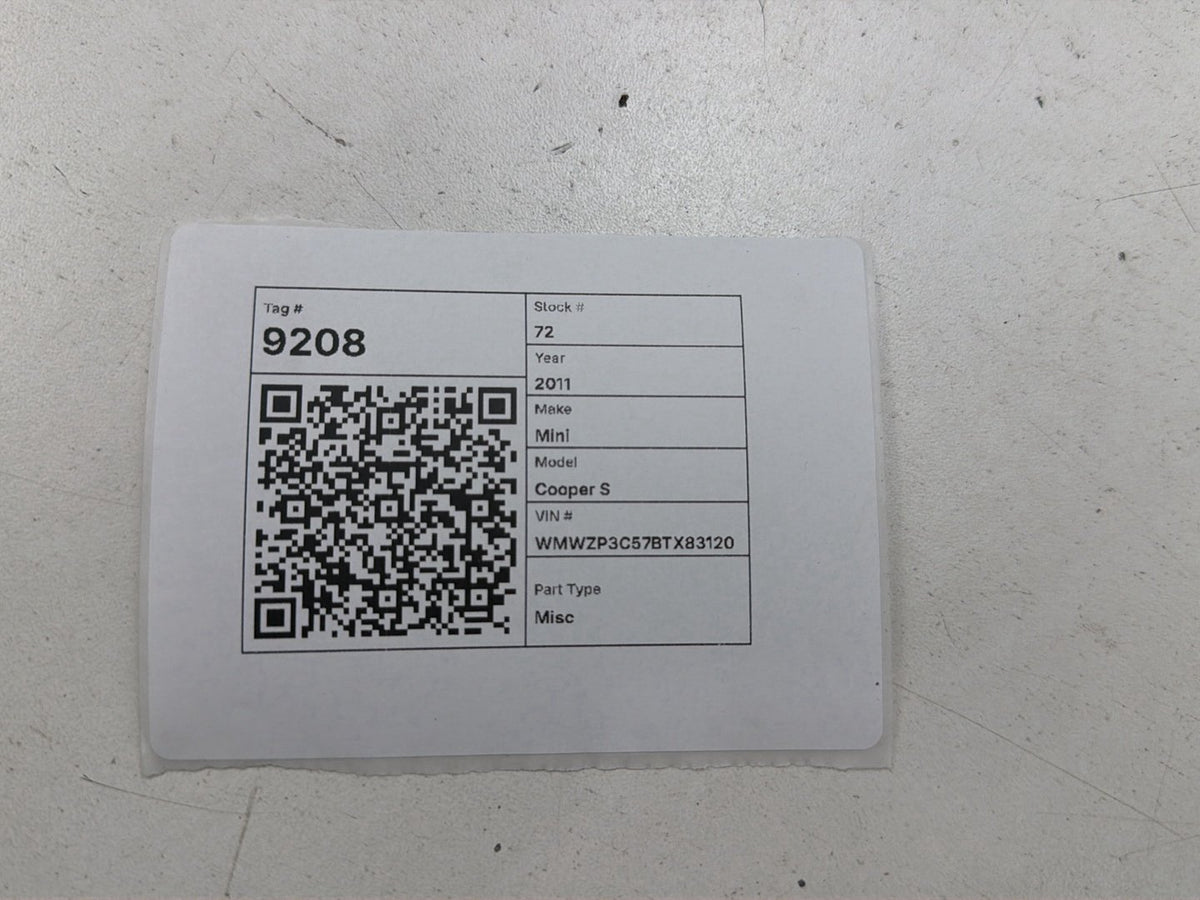 2007-2013 Mini Cooper S R56 Rear Middle Centre Seat Headrest OEM