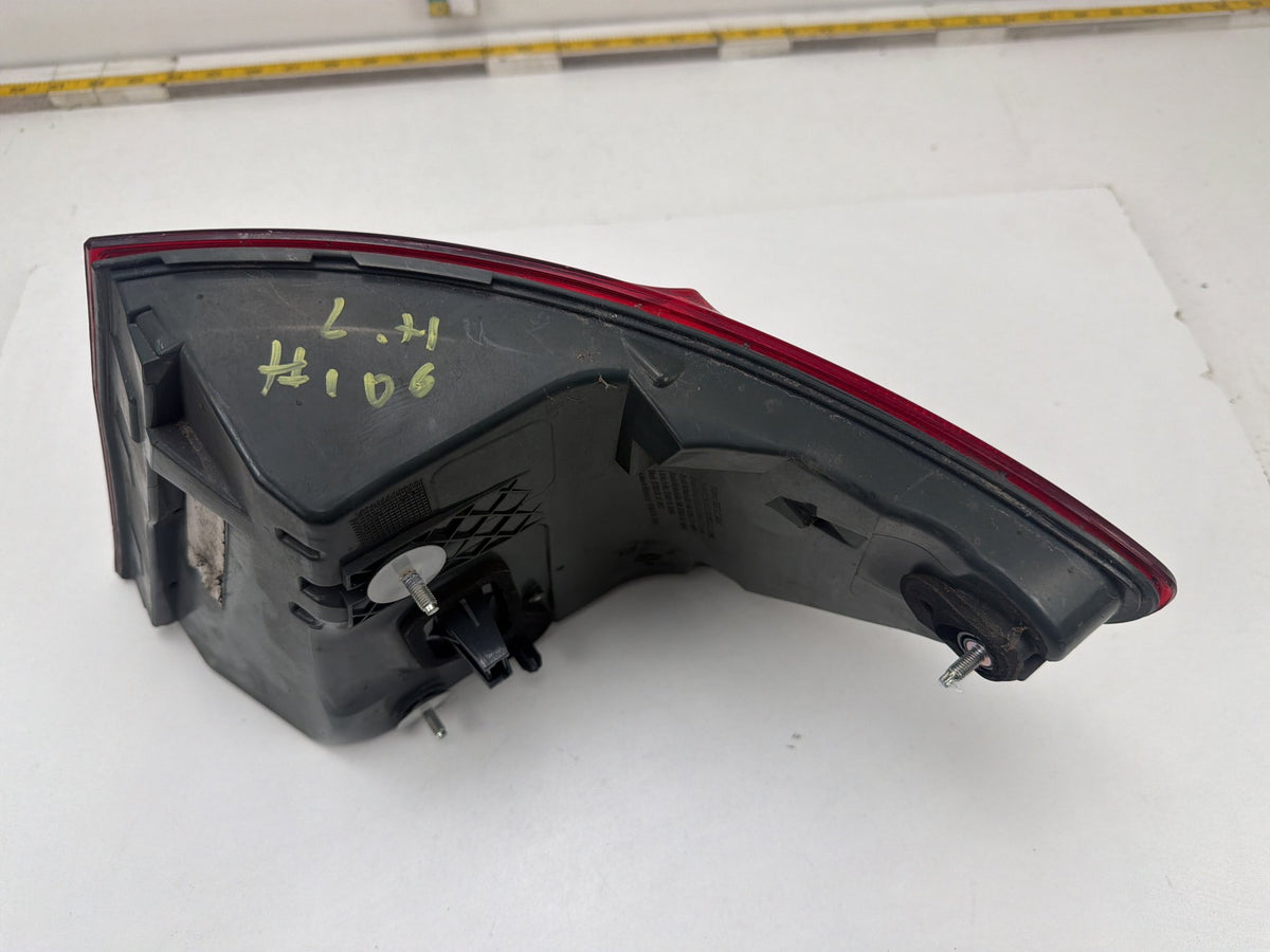 2011-2013 BMW 550i xDrive Rear Left Driver Side Outer Tail Light 173462-01 OEM