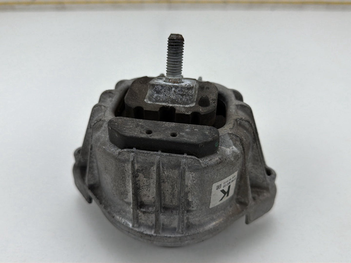 2014 BMW X1 E84 SUV Engine Mount 139811 OEM
