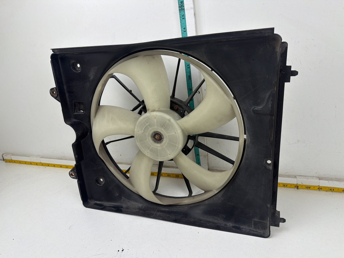2011-2017 Honda Odyssey Engine Radiator Cooling Fan Motor Assembly OEM