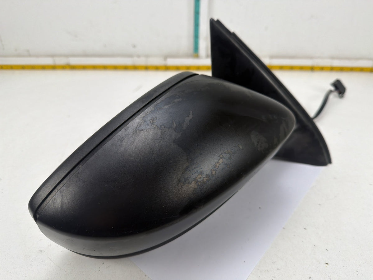 2017-2018 Volkswagen Jetta Front Right Passenger Side View Door Mirror OEM