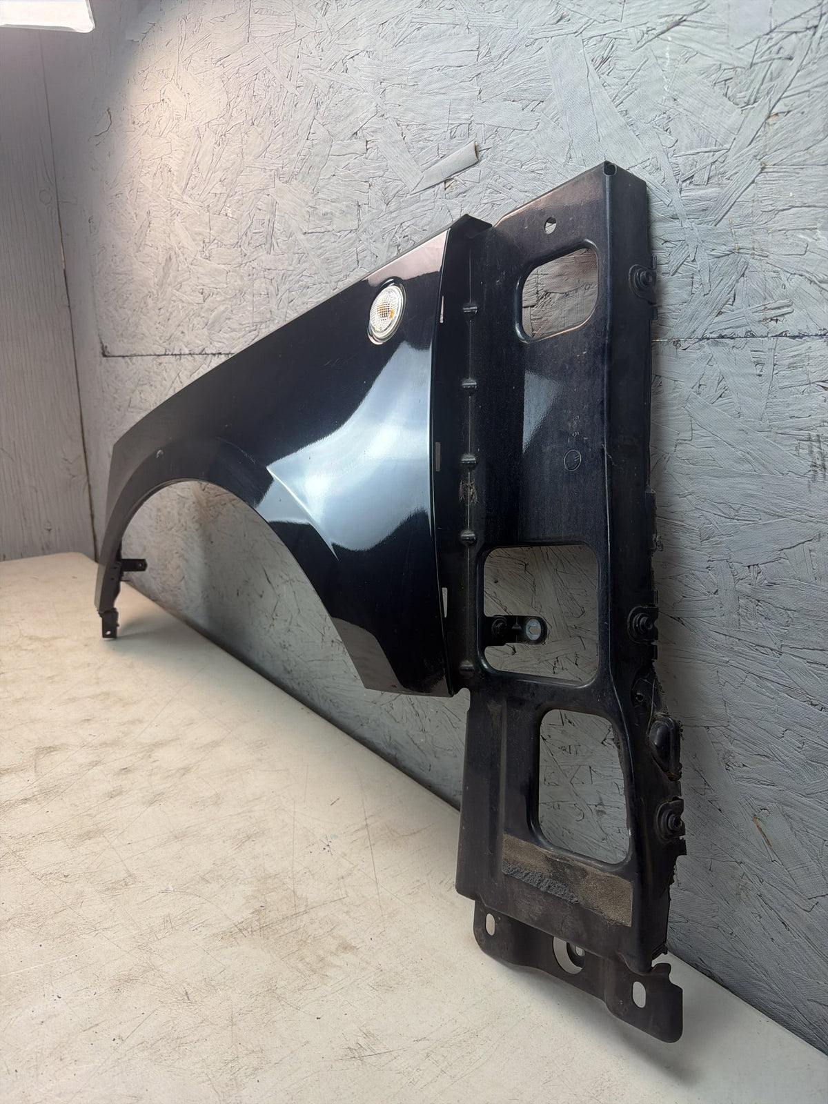 2006-2012 Land Rover Range Rover Front Left Driver Side Fender Panel OEM
