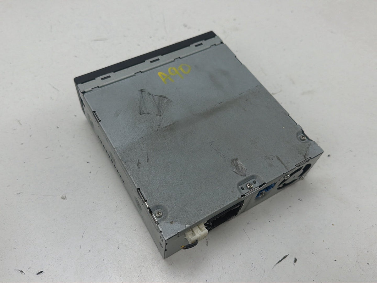 2012-2014 Mercedes-Benz ML550 Rear DVD Player Video Splitter A1669069800 OEM