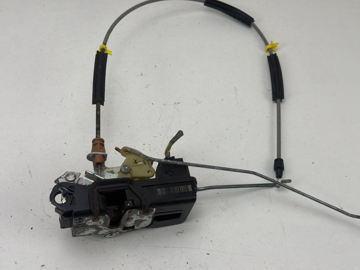2007-2014 GMC Yukon XL 1500 Front Right Passenger Side Door Lock Actuator OEM