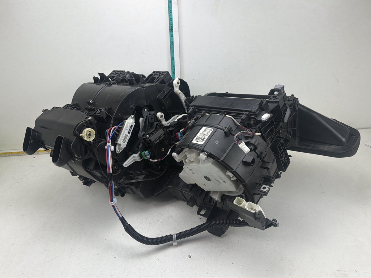 2015-2019 Toyota Sienna HVAC A/C Heater Blower Fan Housing Box 87010-08160 OEM