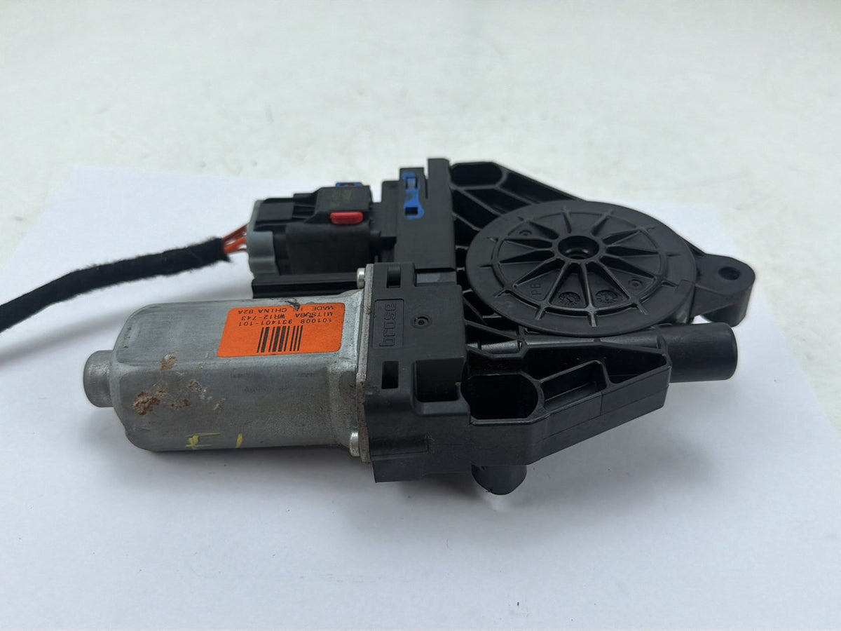 2011-2013 Dodge Durango Front Left Driver Side Power Window Regulator Motor OEM