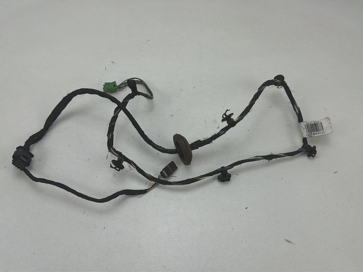 2010-2013 Mercedes-Benz E-Class-Front Left Door Wiring Harness A2075400133 OEM