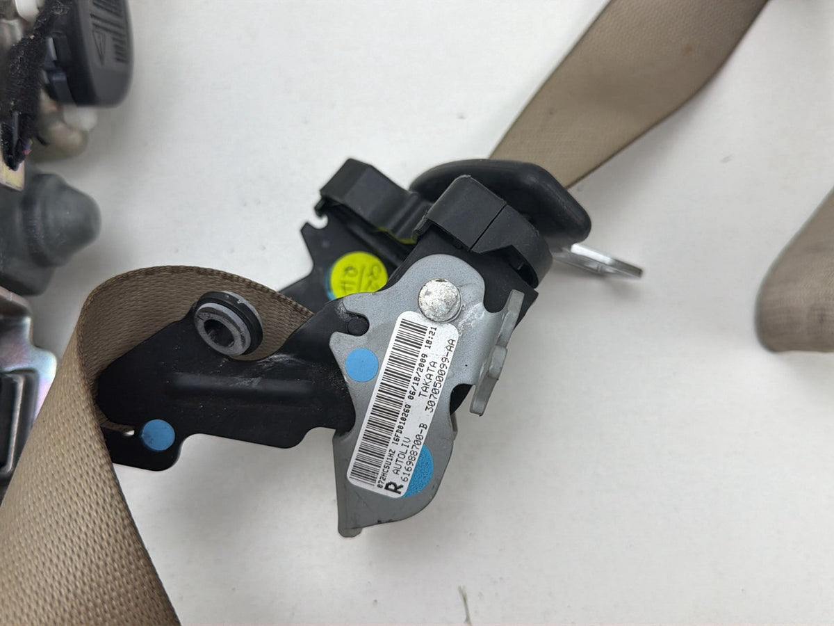 2010-2013 Mercedes-Benz E-Class-Front Right Seat Belt Retractor 610035800D OEM