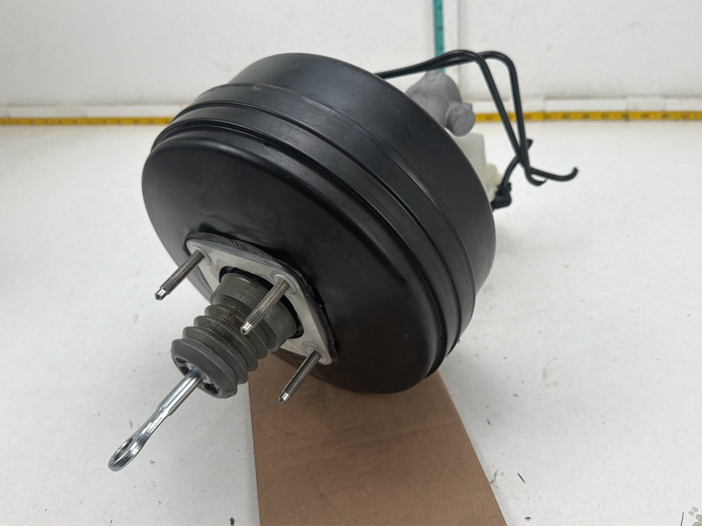 2014-2017 Maserati Ghibli Power Brake Booster Servo Assembly 670006653 OEM