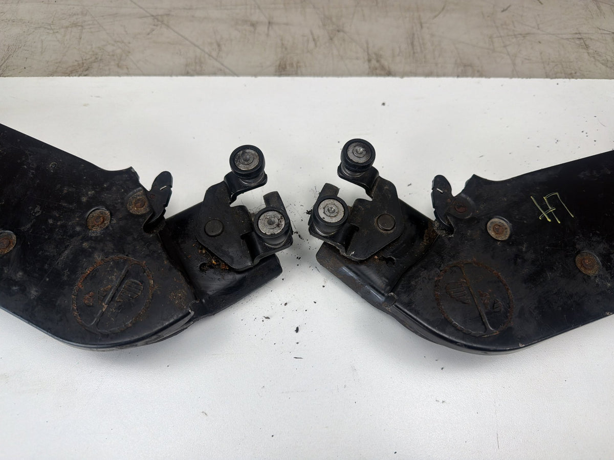 2015-2021 Kia Sedona Right/Left Power Sliding Door Center Roller Latch Hinge OEM