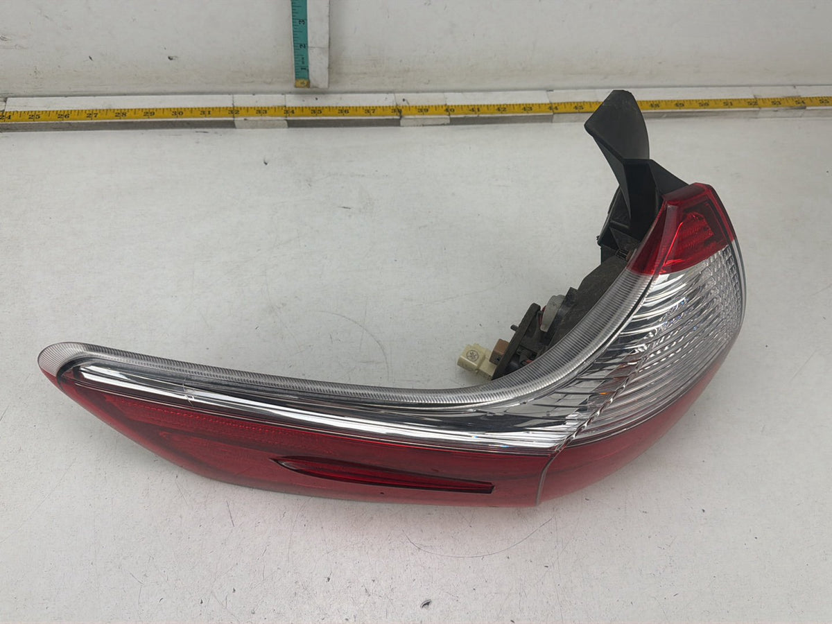 2015 - 2020 Toyota Sienna - L30 - Rear Left Driver Side Outer Tail Light OEM