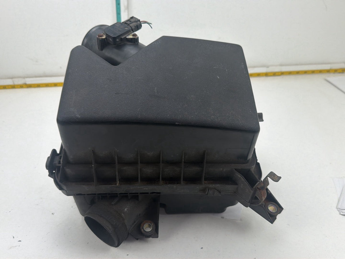 2015-2017 Toyota Camry XV50-Air Cleaner Intake Filter Housing Box 177050V020 OEM