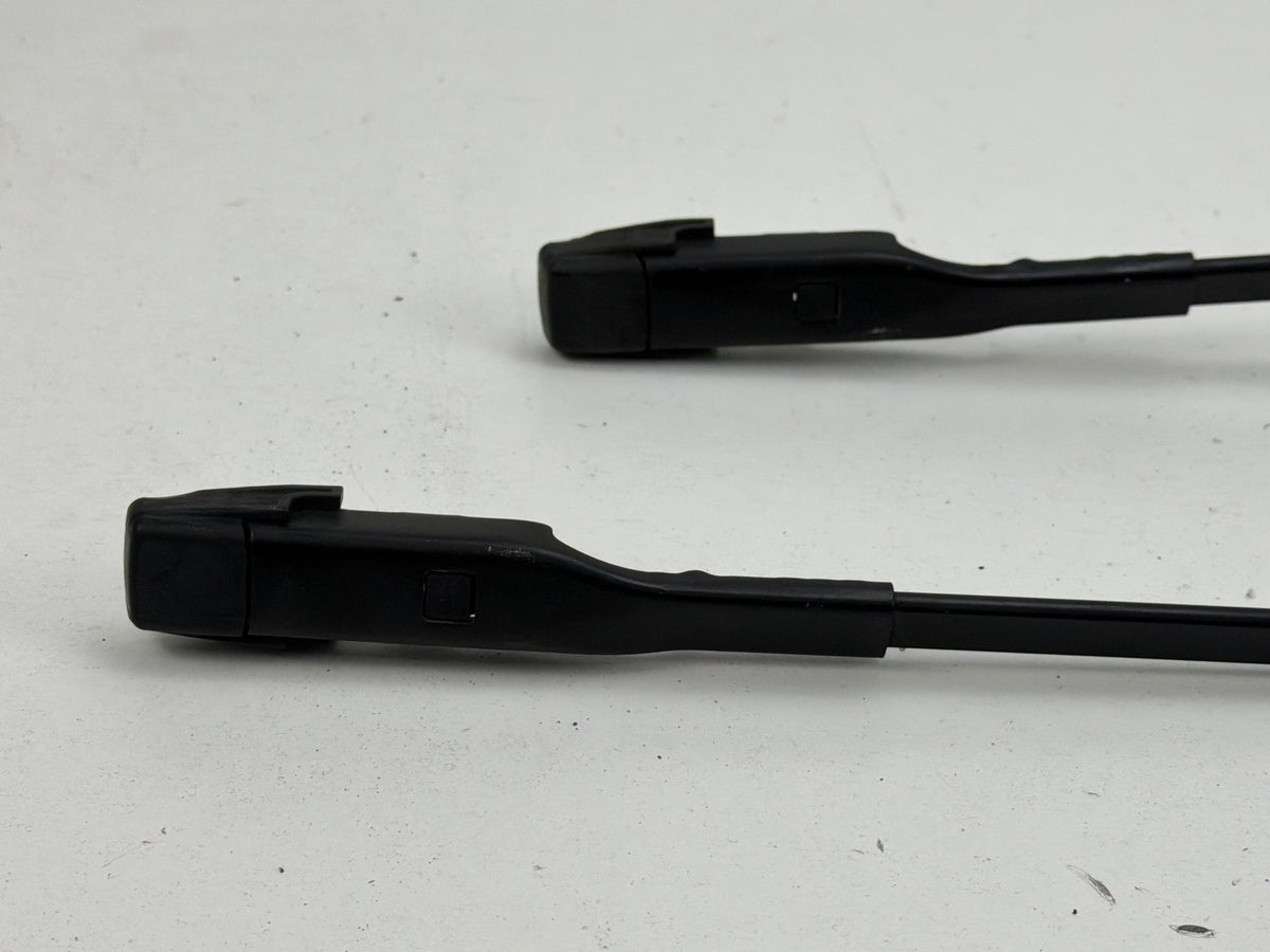 2012-2018 Audi A7 Front Windshield Wiper Arm Left & Right Pair 4G1 955 408 B OEM