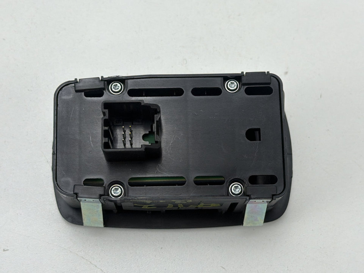 2014-2021 Maserati Quattroporte Rear Left Side Door Window Switch 670025405 OEM