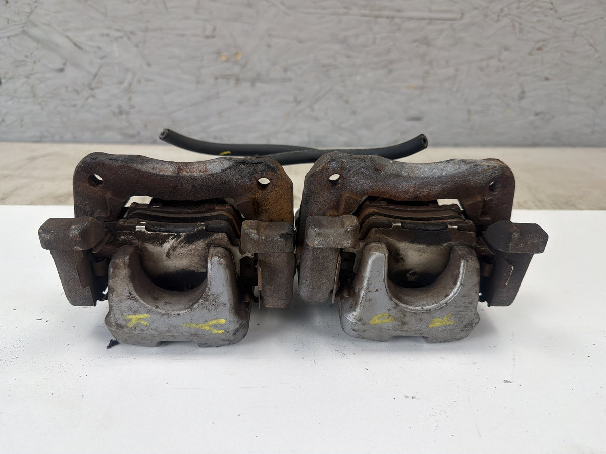 2007-2012 Lexus ES350 Front Brake Caliper Left Right Pair Set with Brackets OEM