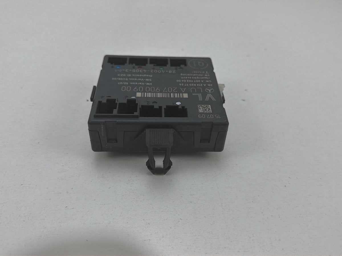 2010-2017 Mercedes-Benz E-Class Front Left Door Control Module A2079000900 OEM