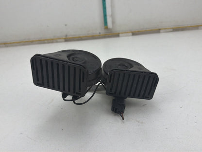 2011-2016 Chevrolet Cruze J300 Low & High Pitch Tone Horn Set AO46495 OEM