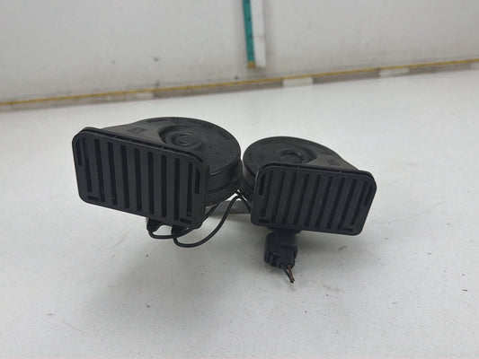 2011-2016 Chevrolet Cruze J300 Low & High Pitch Tone Horn Set AO46495 OEM