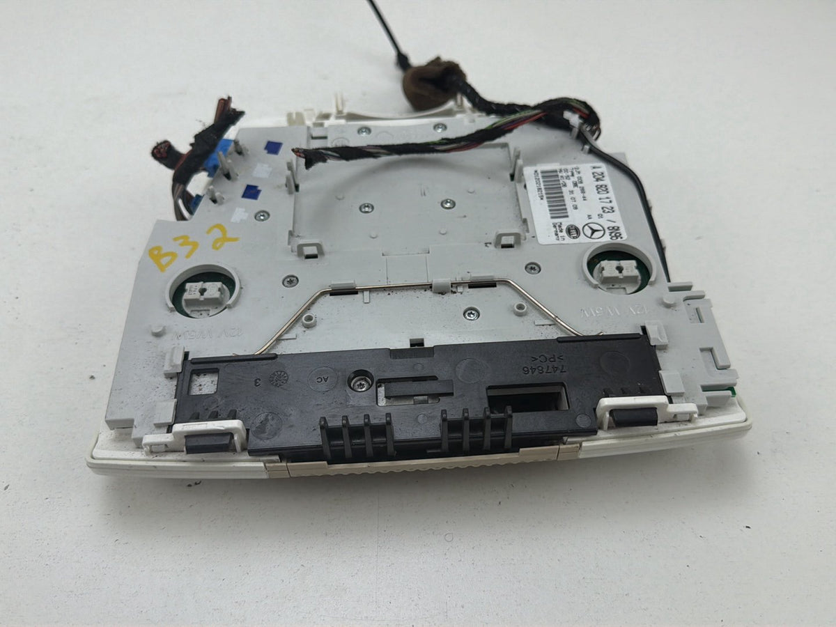 2010-2013 Mercedes-Benz E-Class Coupe Overhead Dome Reading Light Lamp OEM