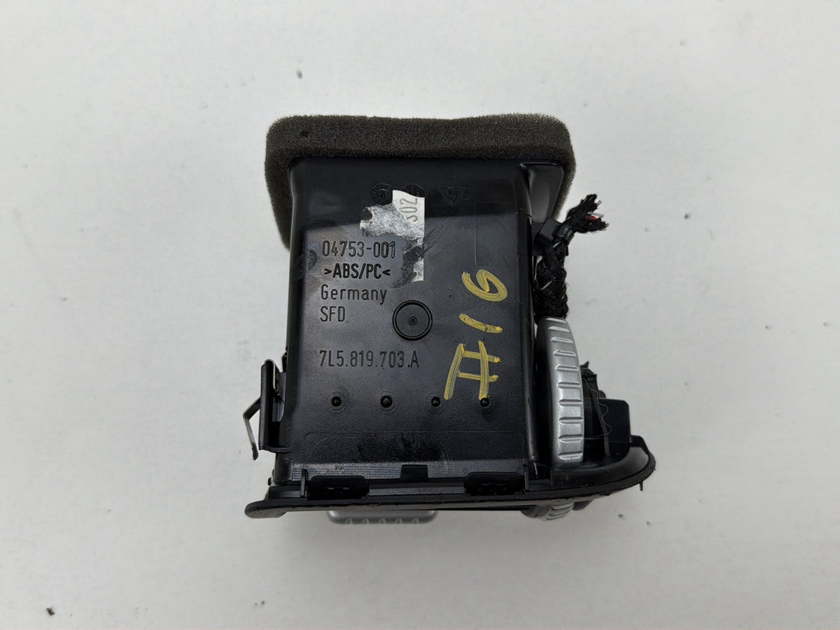 2003-2006 Porsche Cayenne Front Left Driver Side Dash Air Vent 7L5819703A OEM