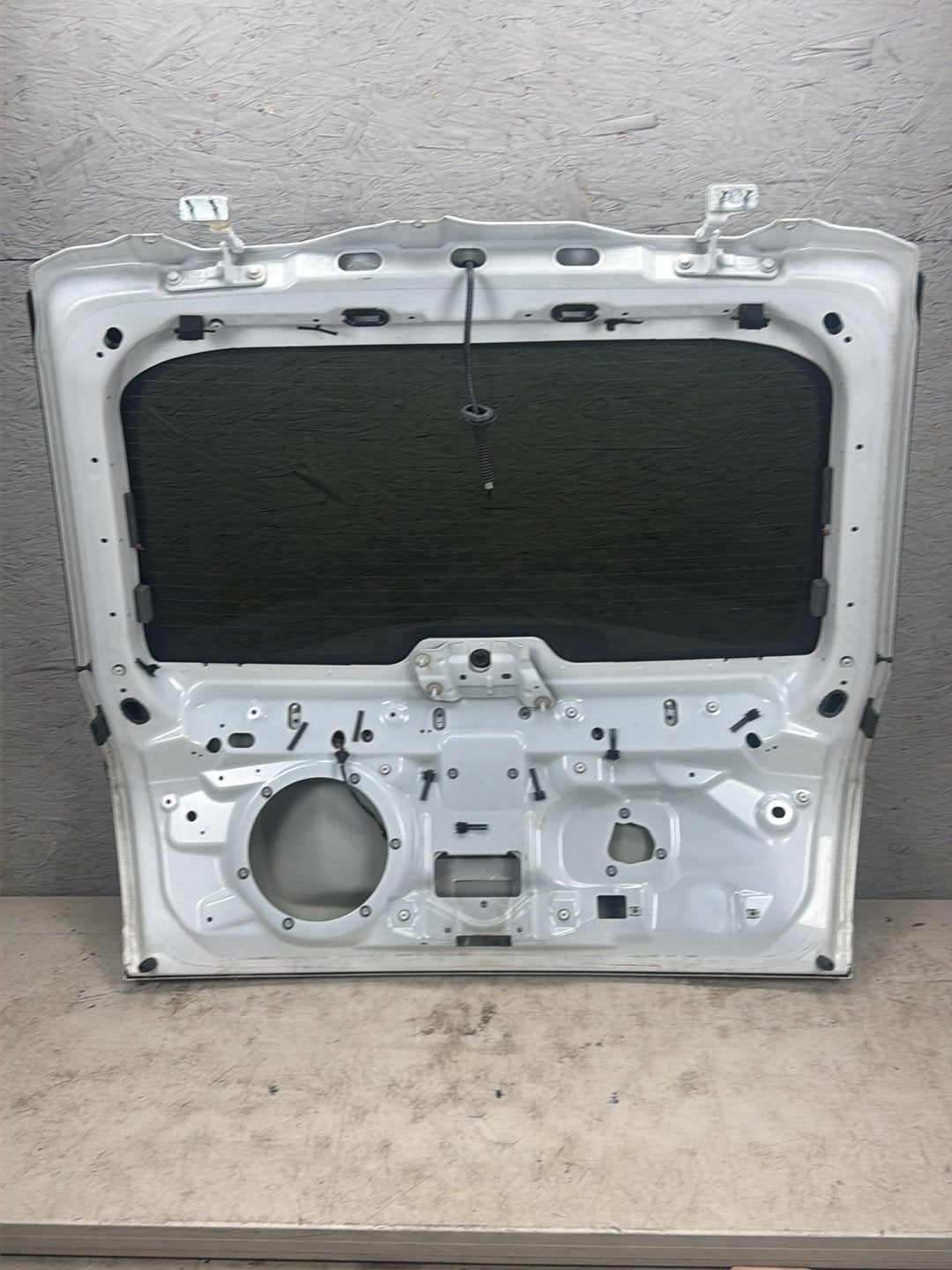 2010-2013 Land Range Rover Sport L320 Rear Upper Tailgate Hatch Trunk Lid OEM