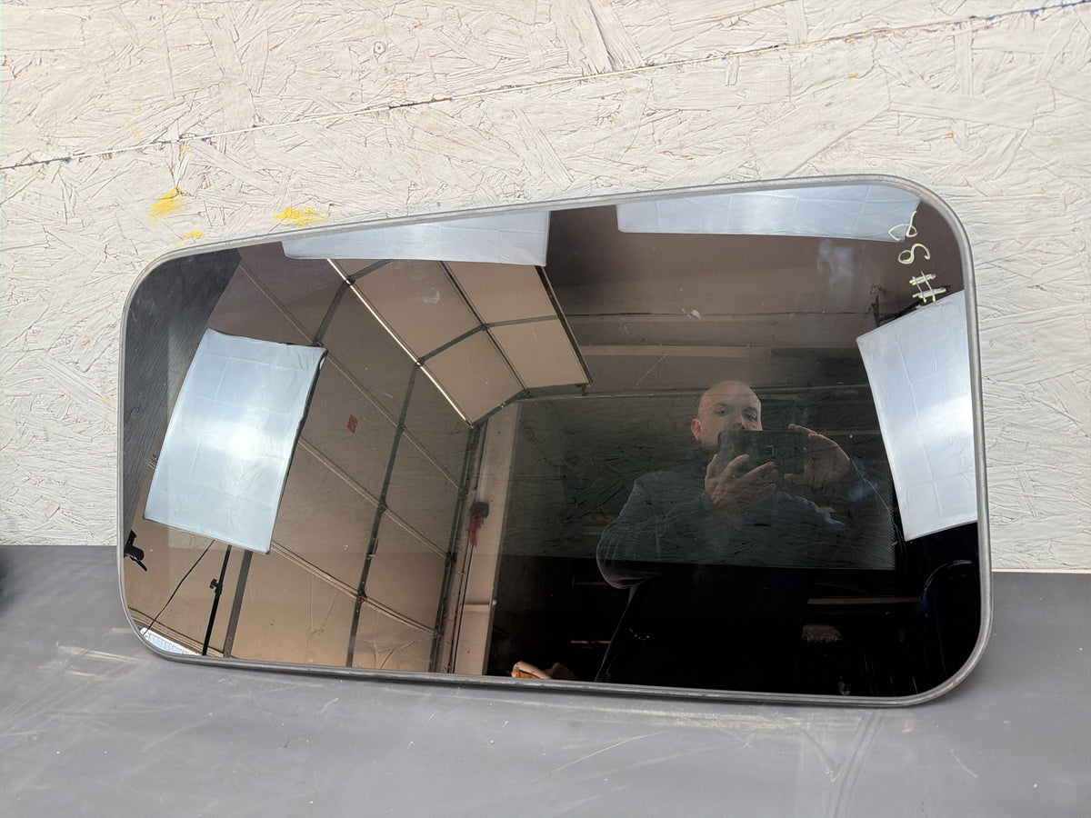 2011-2013 Infiniti QX56 Upper Sunroof Sun Roof Window Glass 43R-00073 OEM