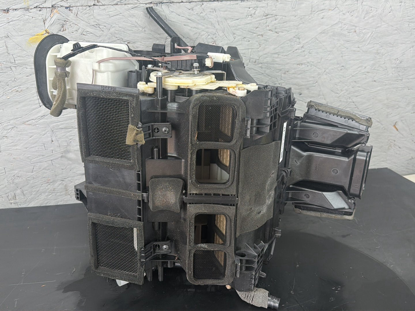 2014-2020 Infiniti Q50 HVAC Heater AC Evaporator Housing Case OEM