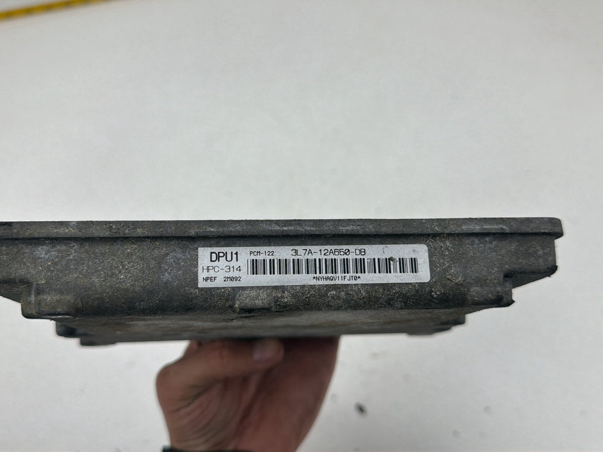 2003-2006 Lincoln Navigator Engine Computer/ ECU Module 3L7A-12A650-DB OEM