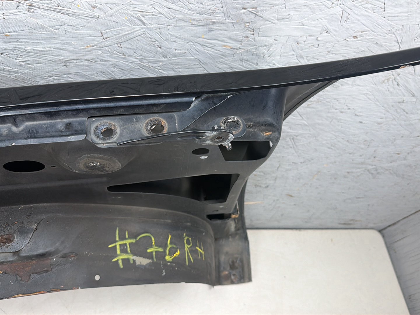 2007-2008 Cadillac Escalade - Front Right Passenger Side Fender OEM
