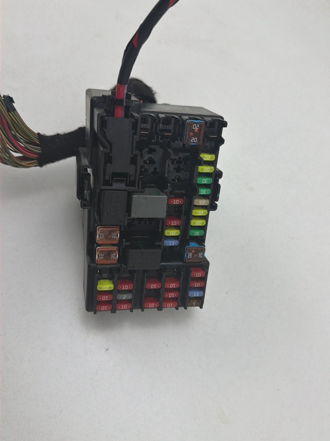 2012-2016 Chevrolet Sonic RS Interior Dash Fuse Box Body Control Module OEM