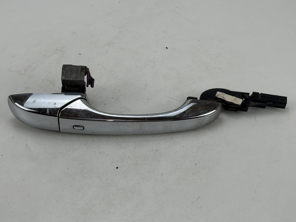 2011-2018 Jeep Grand Cherokee Right Exterior Door Handle 04589884AH OEM