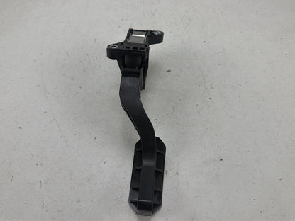 2015-2020 Toyota Sienna Front Driver Left Accelerator Gas Pedal Assembly OEM