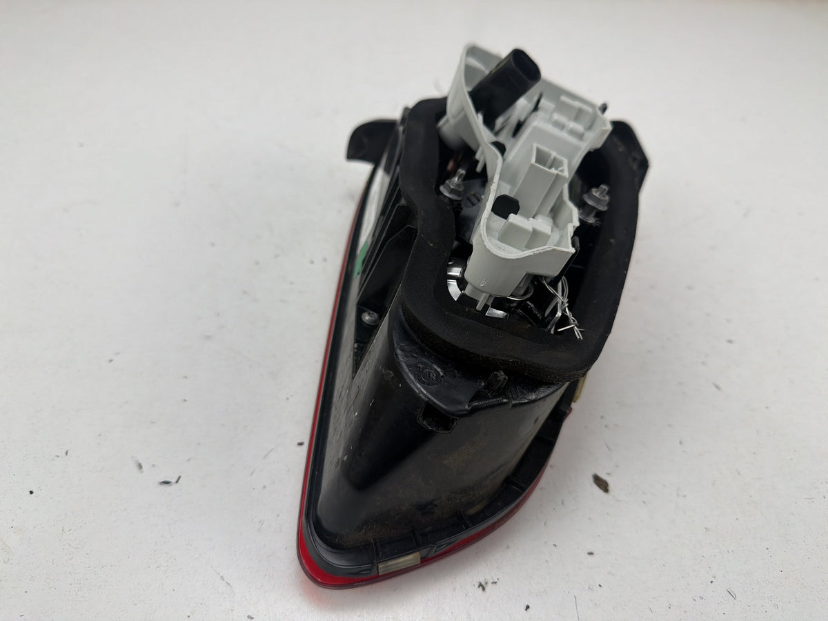 2015-2017 Volkswagen Golf Right Passenger Side Inner Tail Light 5GM945094A OEM