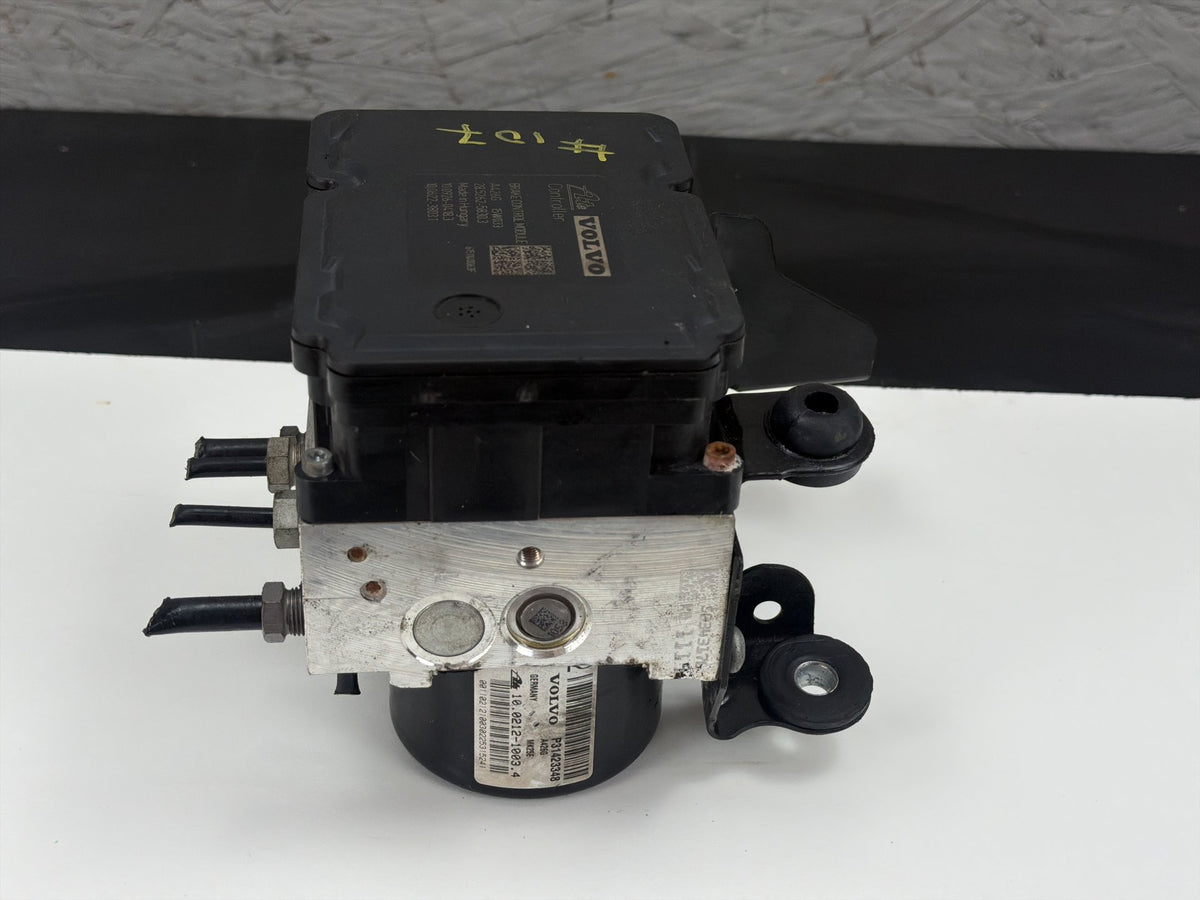 2015-2018 Volvo S60 2L 157K ABS Anti-Lock Brake Pump Control Module OEM