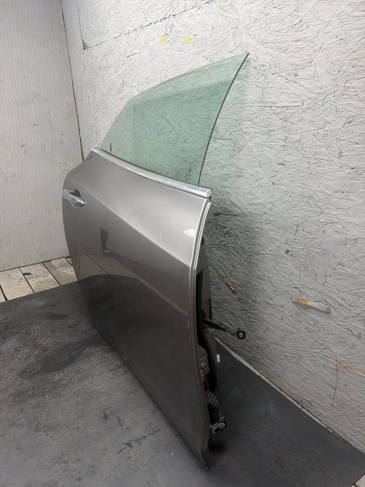 2014-2021 Maserati Quattroporte M156 Rear Right Door Shell Panel w/ Glass OEM