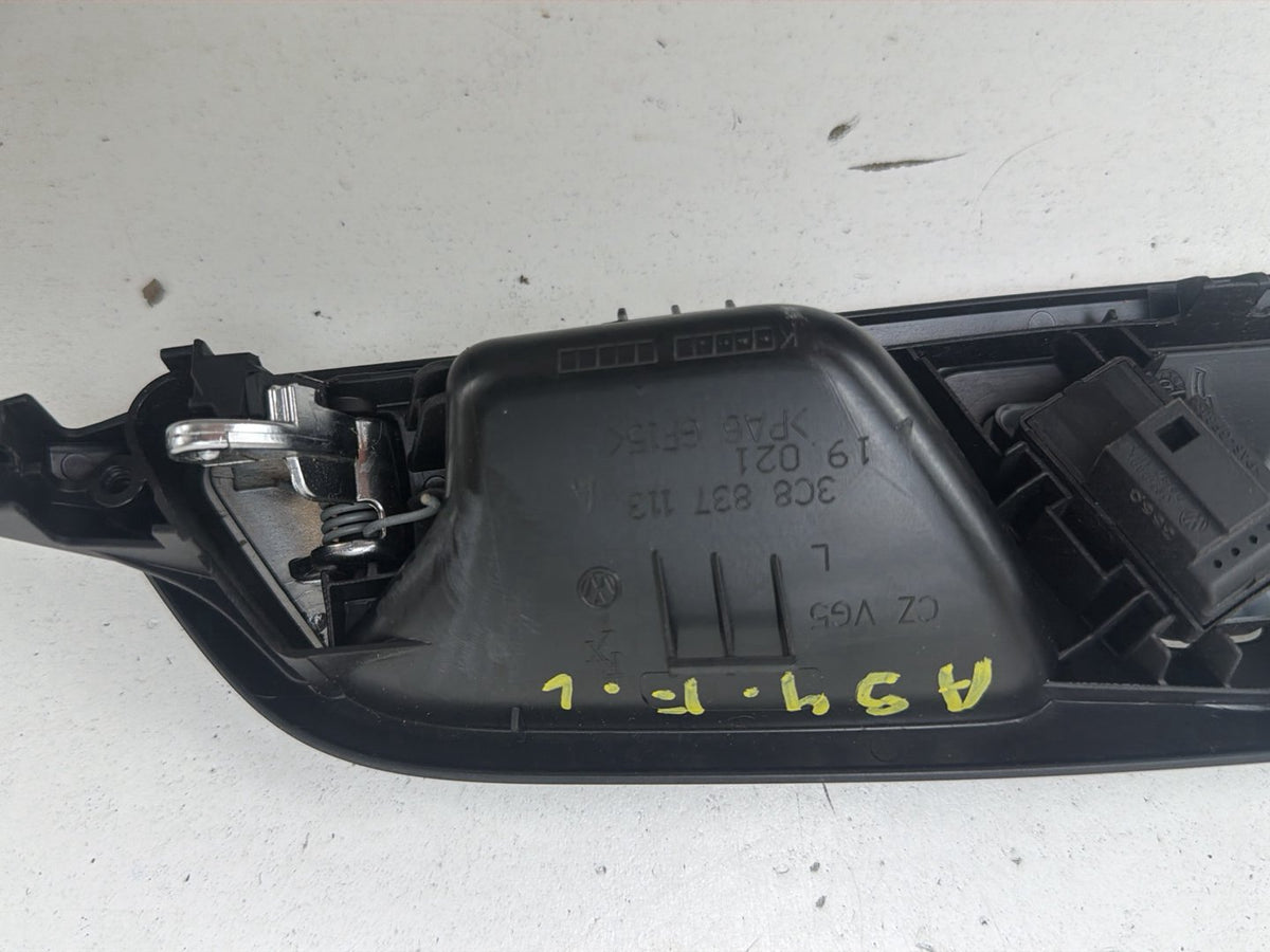 2009-2017 Volkswagen CC Front Left Side Interior Door Handle 3C8 837 113 OEM