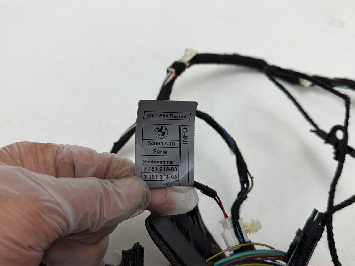 2014-2015 BMW X1 E84 Door Wire Connector 540617-10 OEM
