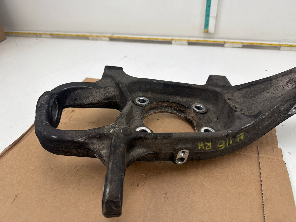 2014-2017 Maserati Ghibli Right Side Wheel Spindle Steering Knuckle OEM