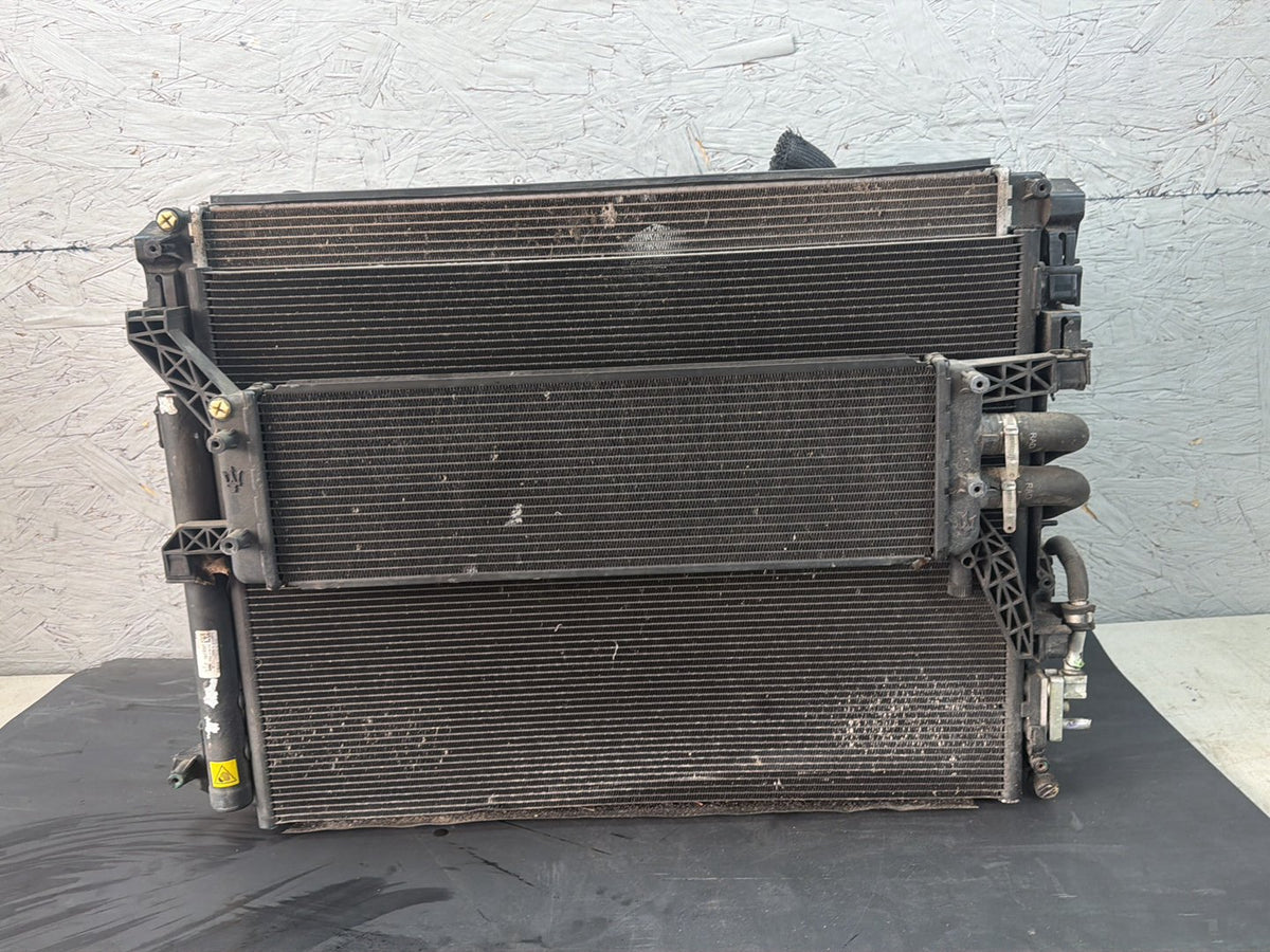 2014-2020 Maserati Ghibli Engine Radiator A/C Condenser Cooling Fan Shroud OEM