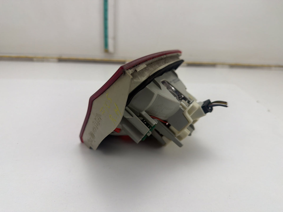 2009-2011 BMW 335i xDrive Rear Right Passenger Side Inner Tail Light 7289428 OEM