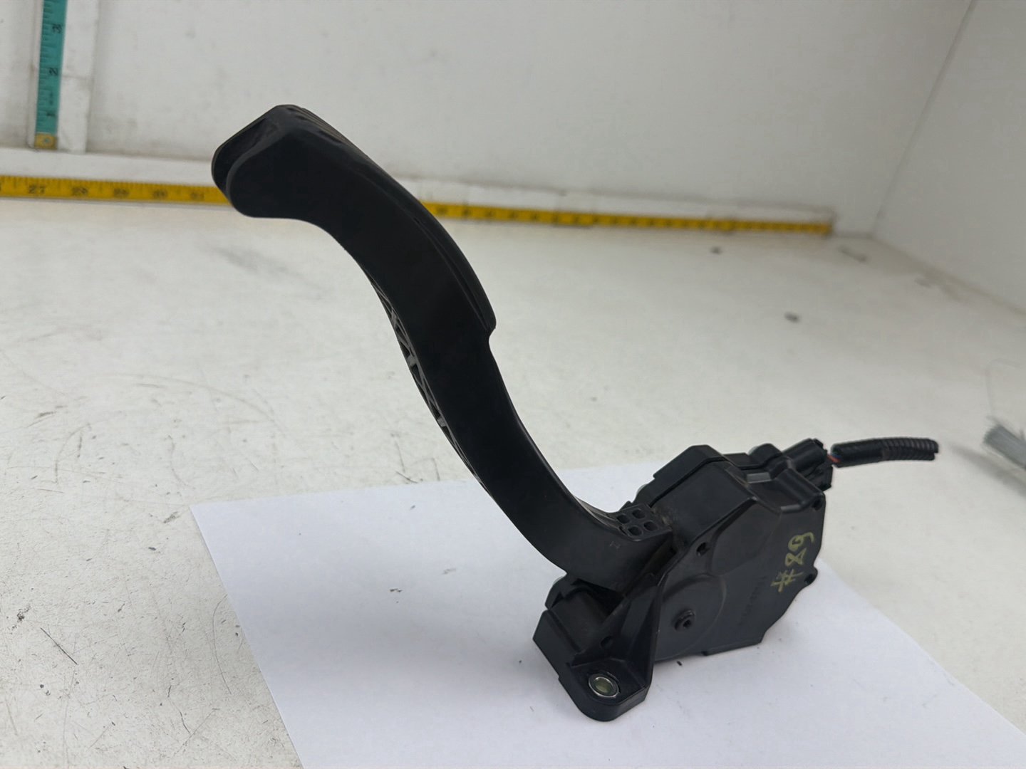 2007-2009 Lexus ES350 Accelerator Pedal Sensor Assembly OEM 78110-33020