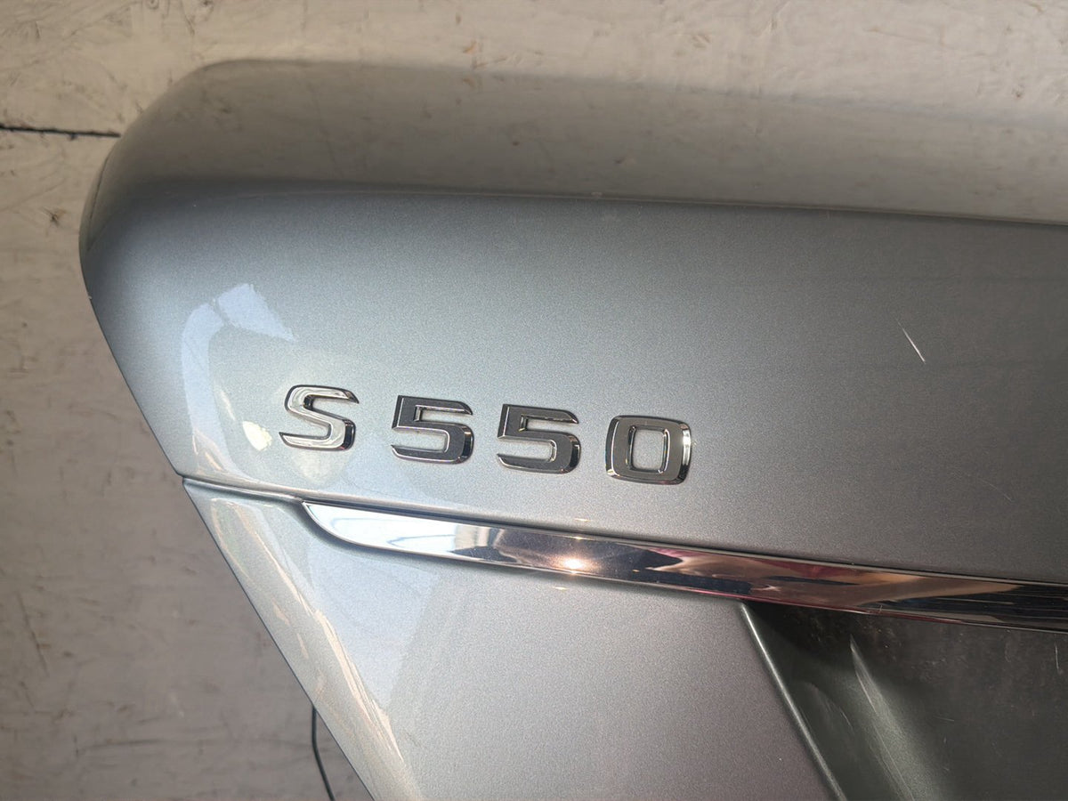 2007-2013 Mercedes-Benz S500 S-Class W221 Rear Trunk Lid w/ Emblem Badge OEM