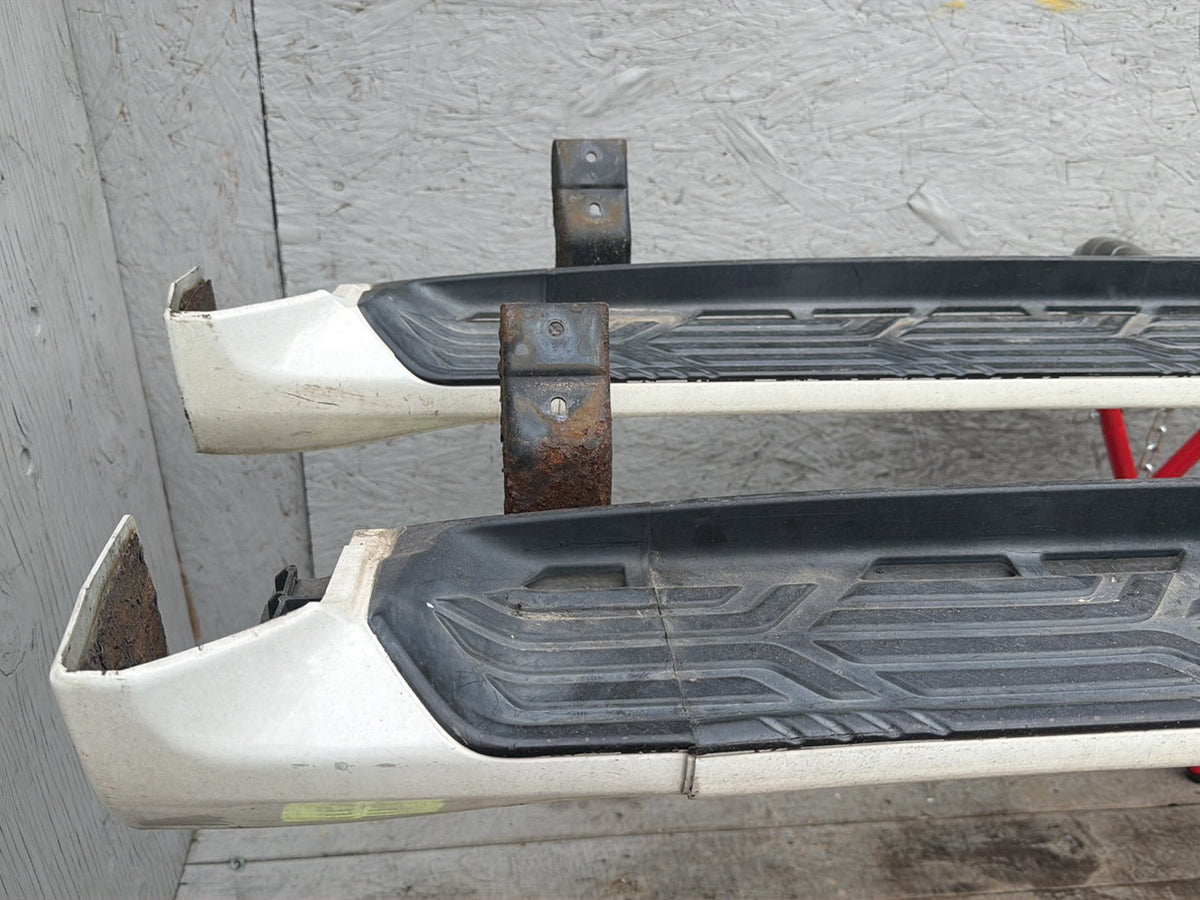 2011-2013 Infiniti QX56- Left/Right Side Skirt Running Board Step Plate Set OEM