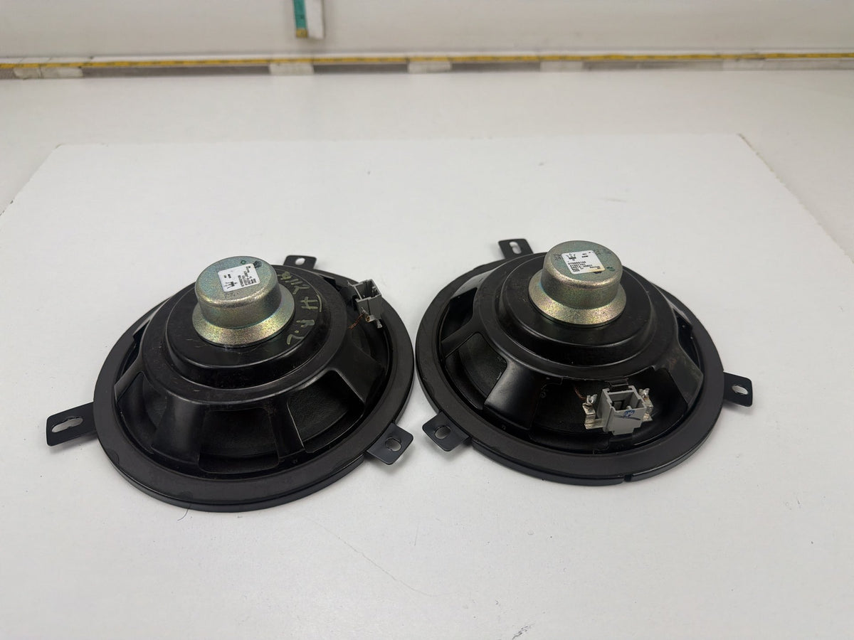 2014-2021 Maserati Quattroporte Front Right Left Door Speaker Pair 670002106 OEM