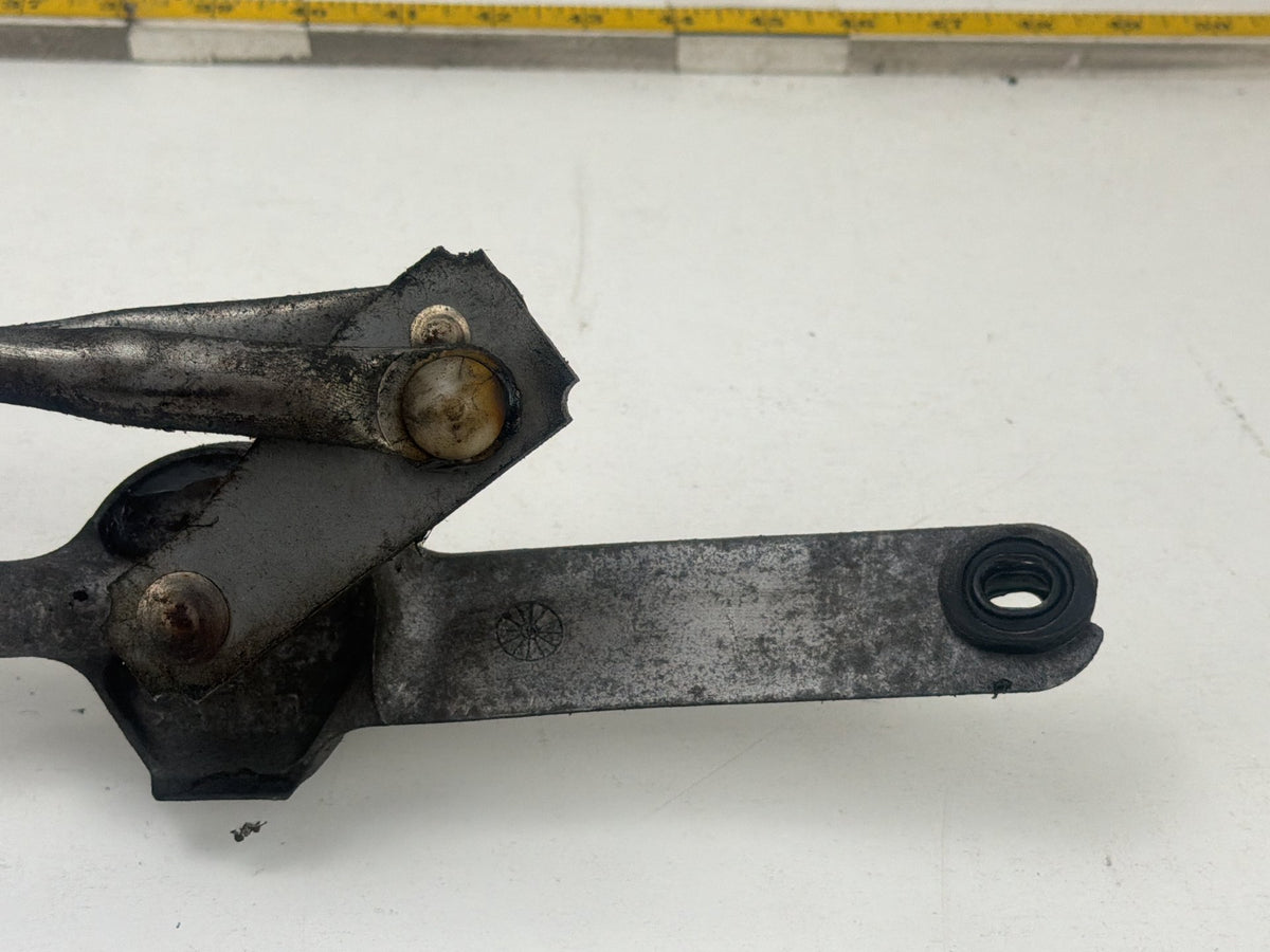 2010-2016 Buick LaCrosse Front Windshield Wiper Transmission Linkage Motor OEM