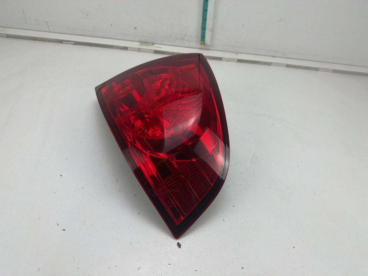 2004-2006 Nissan Sentra Rear Right Passenger Side Quarter Outer Tail Light OEM