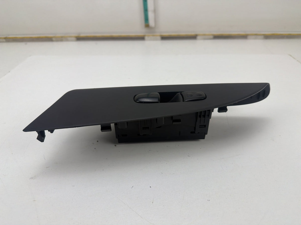 2013-2019 Nissan Sentra Right Front Passenger Door Window Switch 80960-3SG0A OEM
