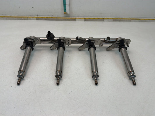 2012-2018 Mercedes-Benz S-Class W221 Right Fuel Rail Injectors A2780780645 OEM