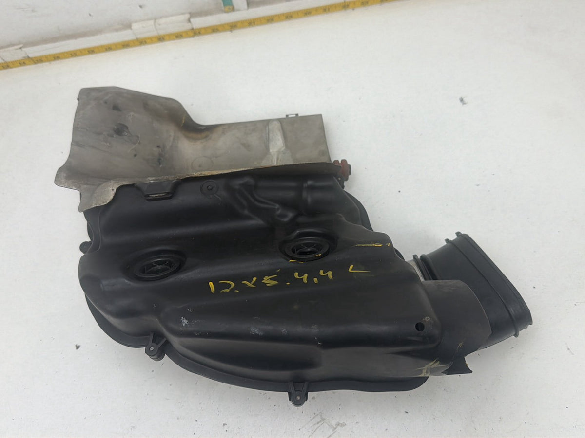 2007-2013 BMW X5 4.4L Left Air Intake Filter Housing/ Box 7577455 OEM