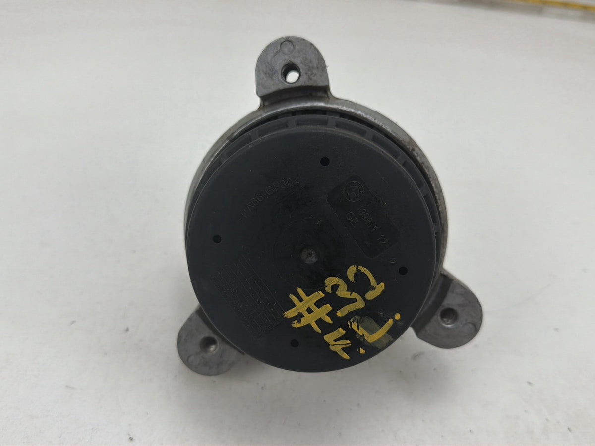 2012-2016 BMW 528i F10 Front Left Engine Mount 6 794 471-01 OEM